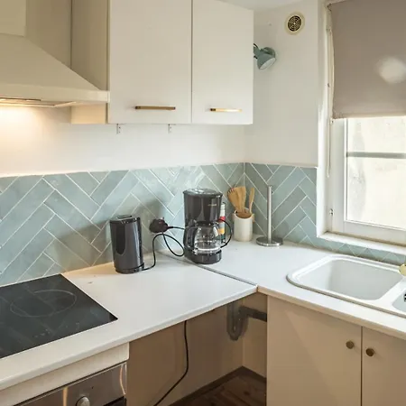 Apartment Duplex Poincare - Proche De - 4 Pers